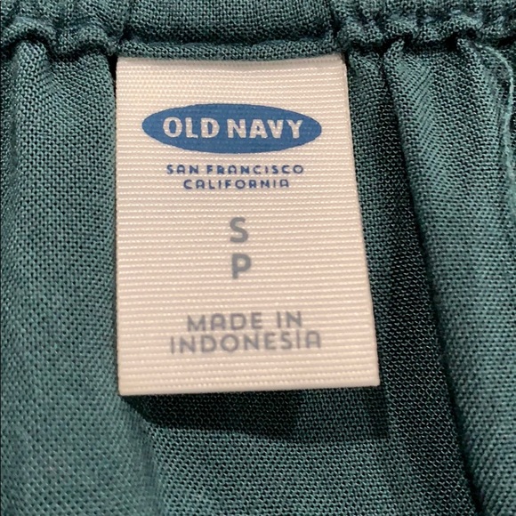 Old Navy Off Shoulder Top Size Small - Picture 4 of 5